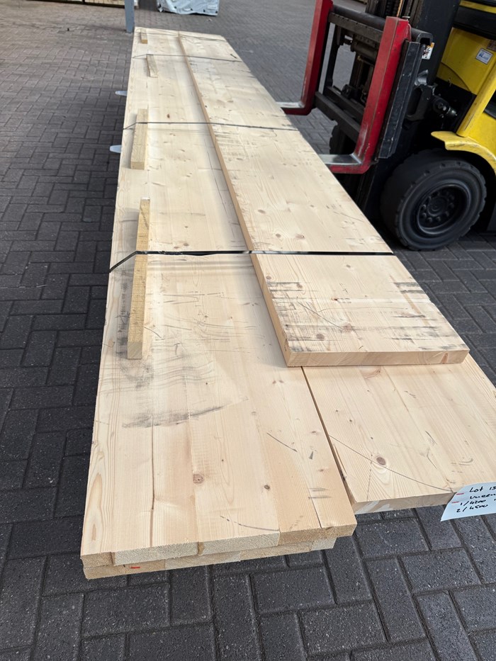 Lotje 132 | Vuren 38x400mm gelamineerde panelen